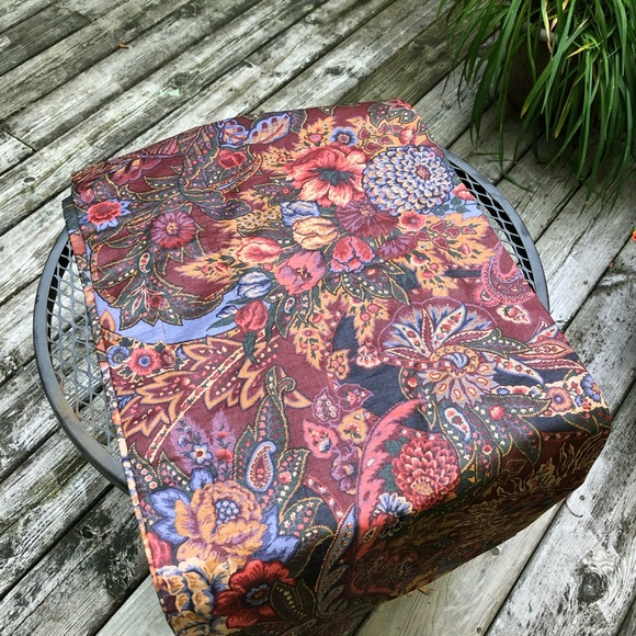 Lined Rod Pocket Valance or Table Runner - Picture 1 of 8